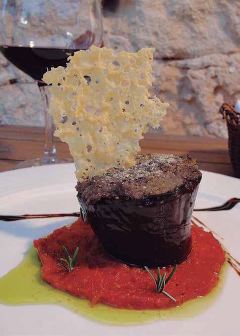 Ses Voltes: spațiu gastronomic în inima orașului vechi Ciutadella