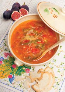 Oliaigua amb figues: supa țărănească de roșii cu smochine, sufletul mesei menorchine